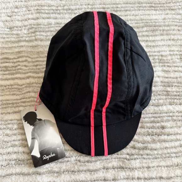 NWT Rapha Cycling Cap women’s Souplesse Cycling Cap black with neon pink stripe - Picture 5 of 8
